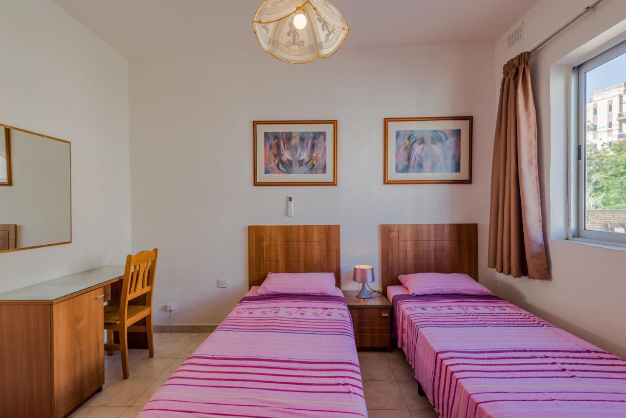 Bayview 2 Bedroom Seaview Apartment With Large Terrace With Panoramic Views - By Getawaysmalta St. Paul's Bay Exteriör bild